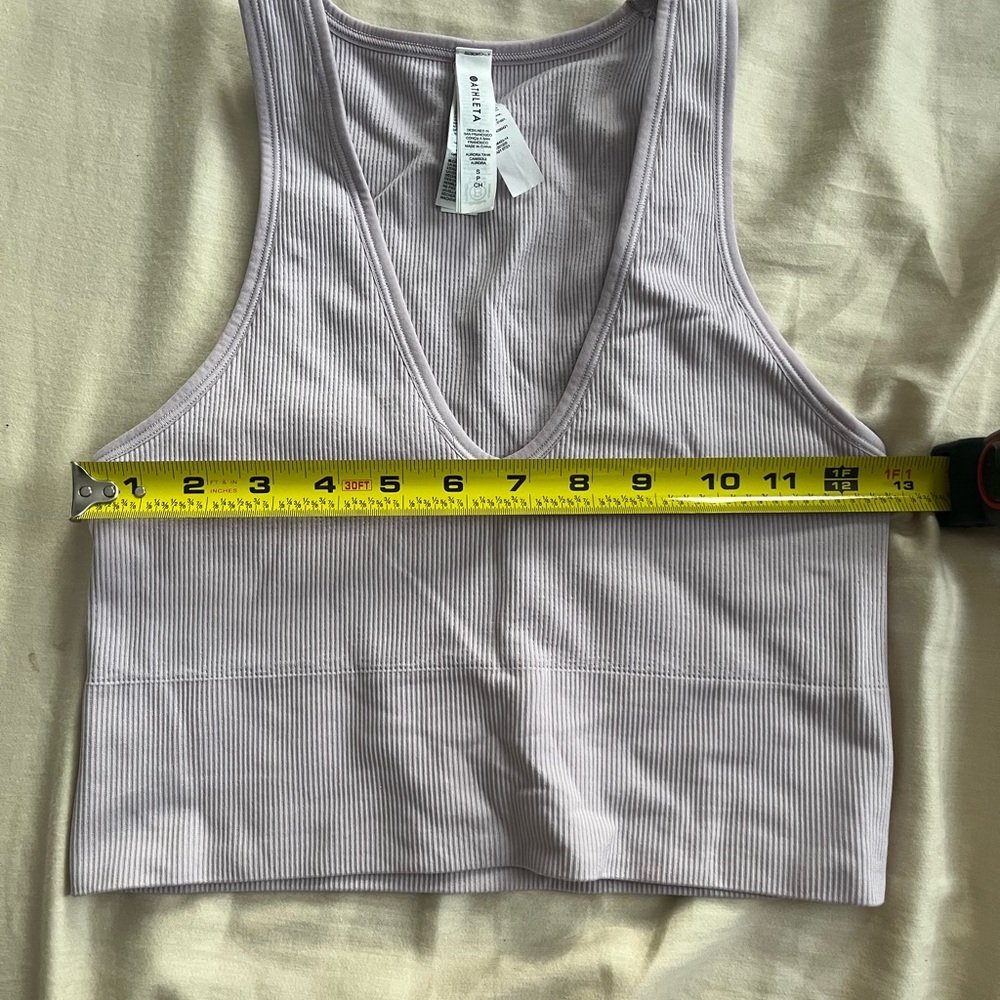 Athleta Ribbed Lavender Crop Top Sz Small - Picture 2 of 3
